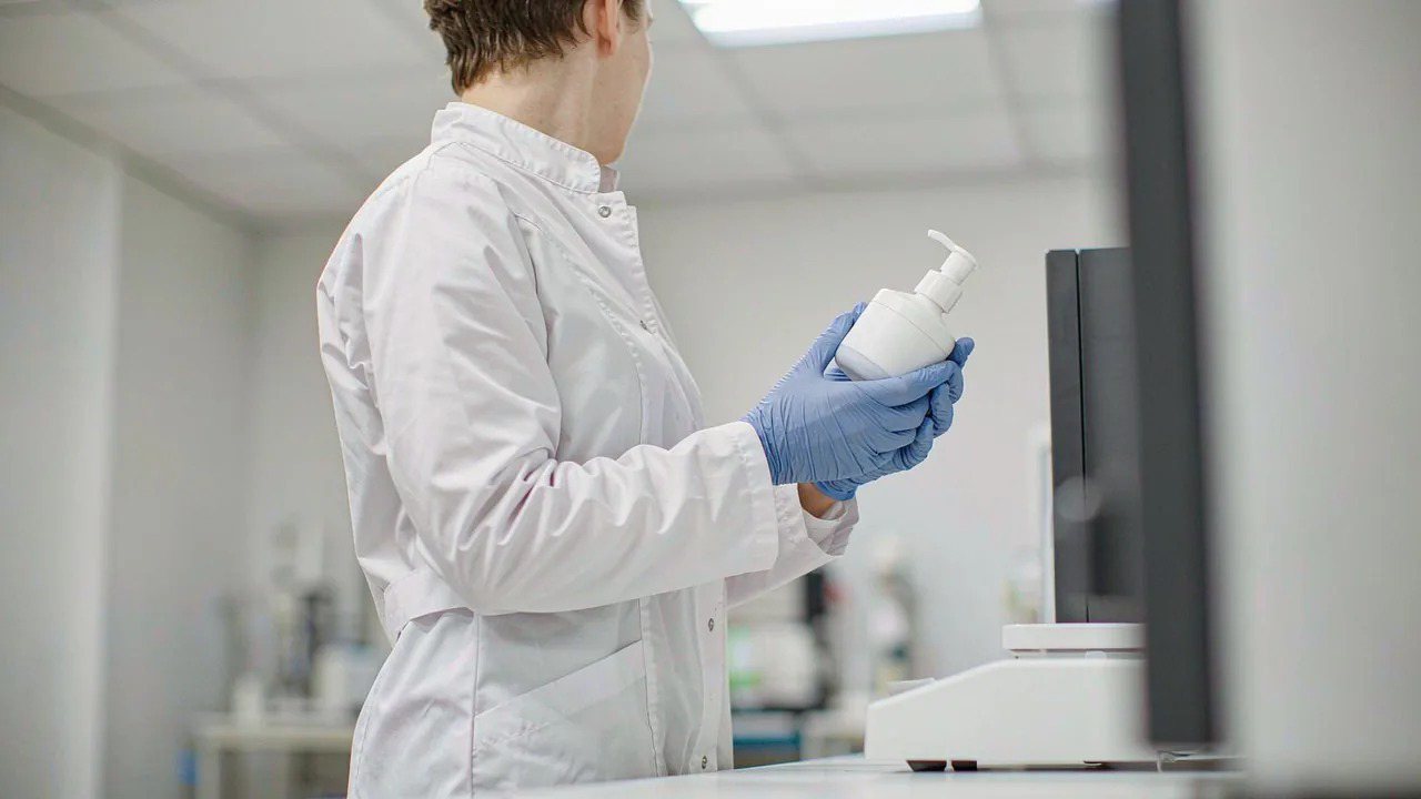 Serum Preservation: Preservative Choice for Water-Based Systems