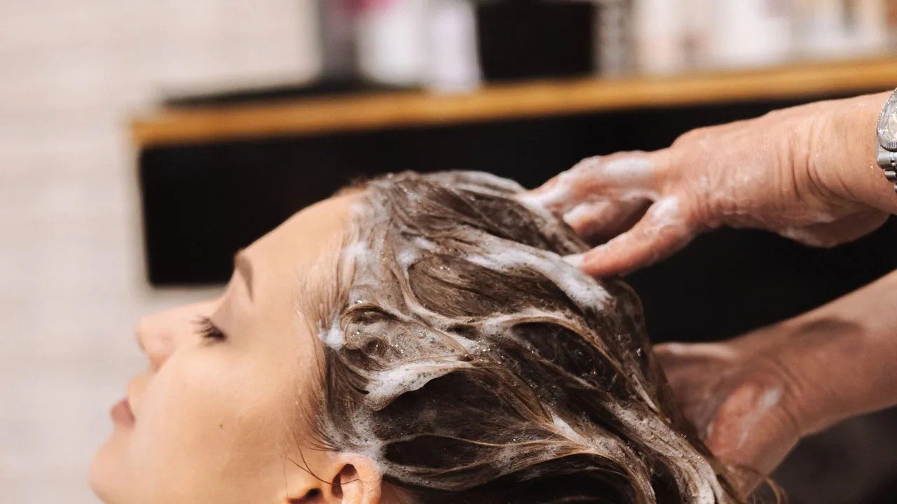Hair Oil Capsules: Single-Dose Oils for Repair and Shine