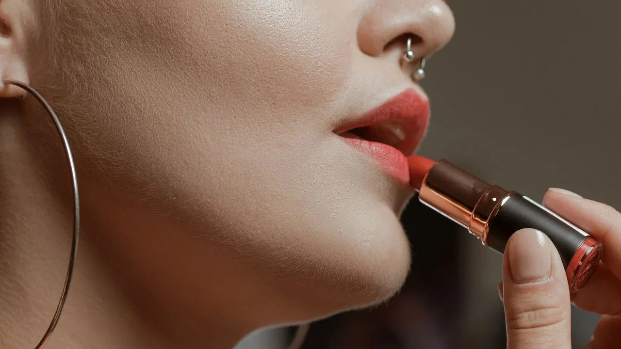 Contour and Bronzer: Pressed vs Cream Formats
