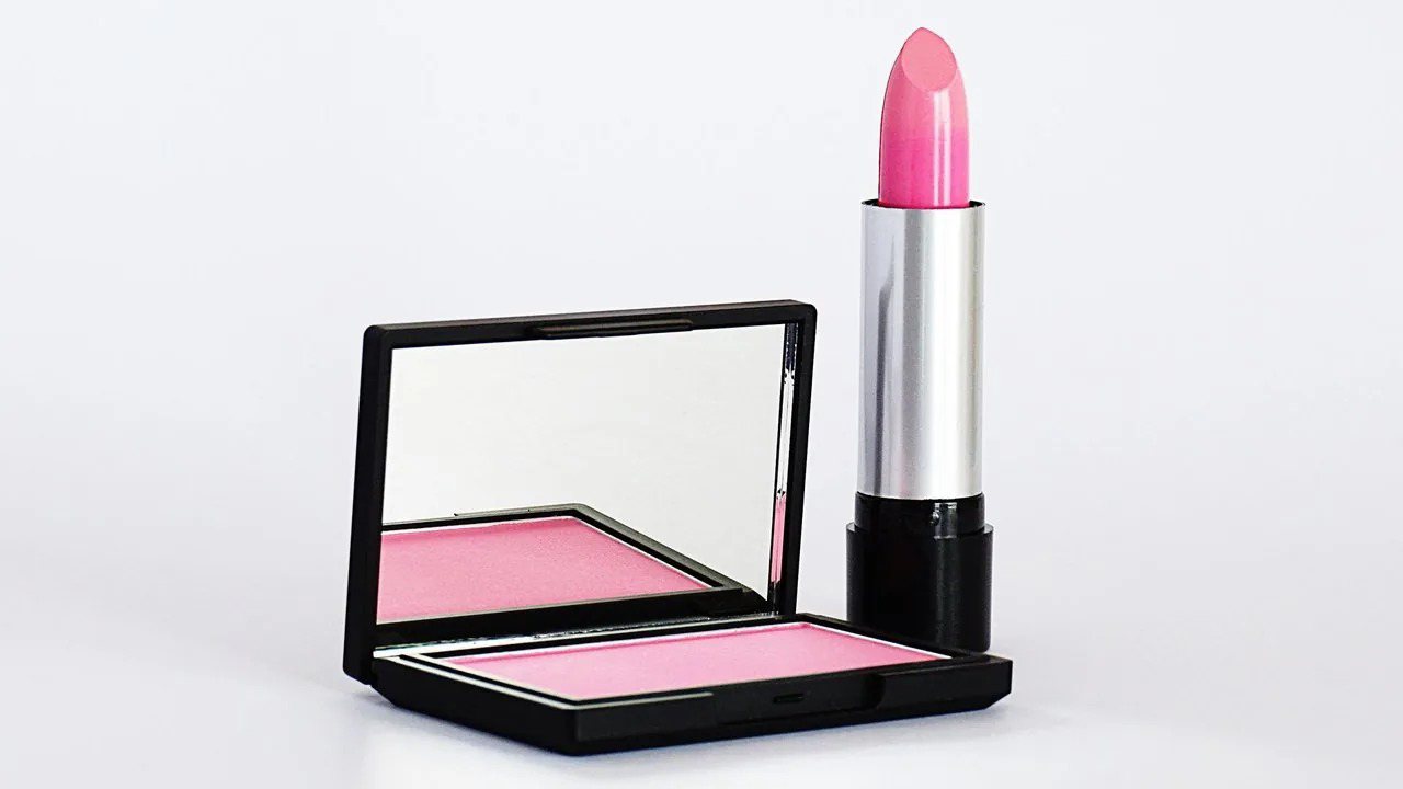 Lipstick and Lip Balm OEM: Wax Systems, Pigments аnd Private Label