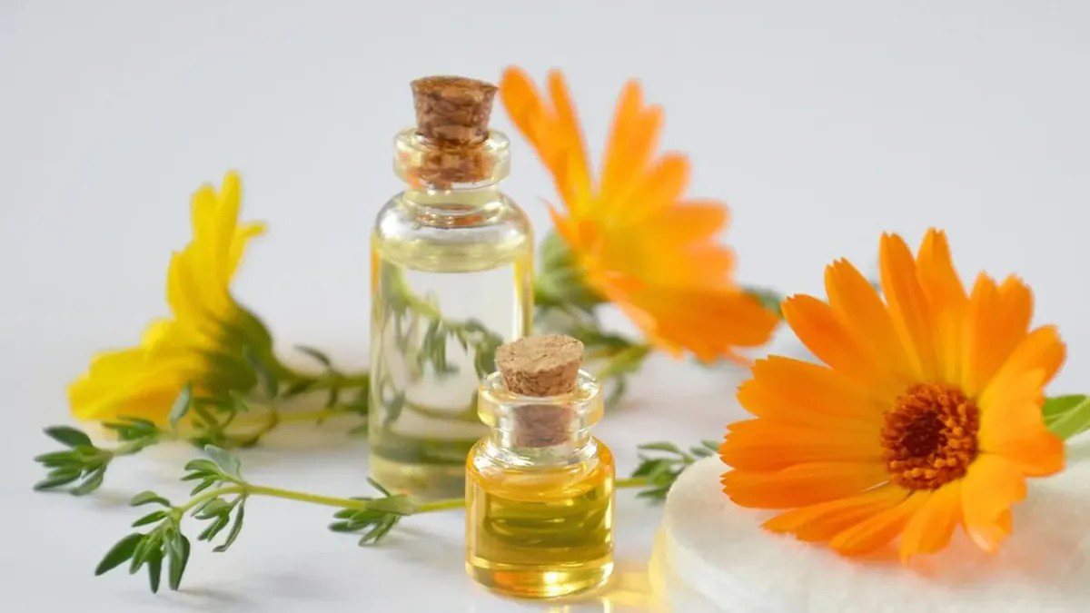 Cosmetic OEM Manufacturing Process: Step-by-Step Guide