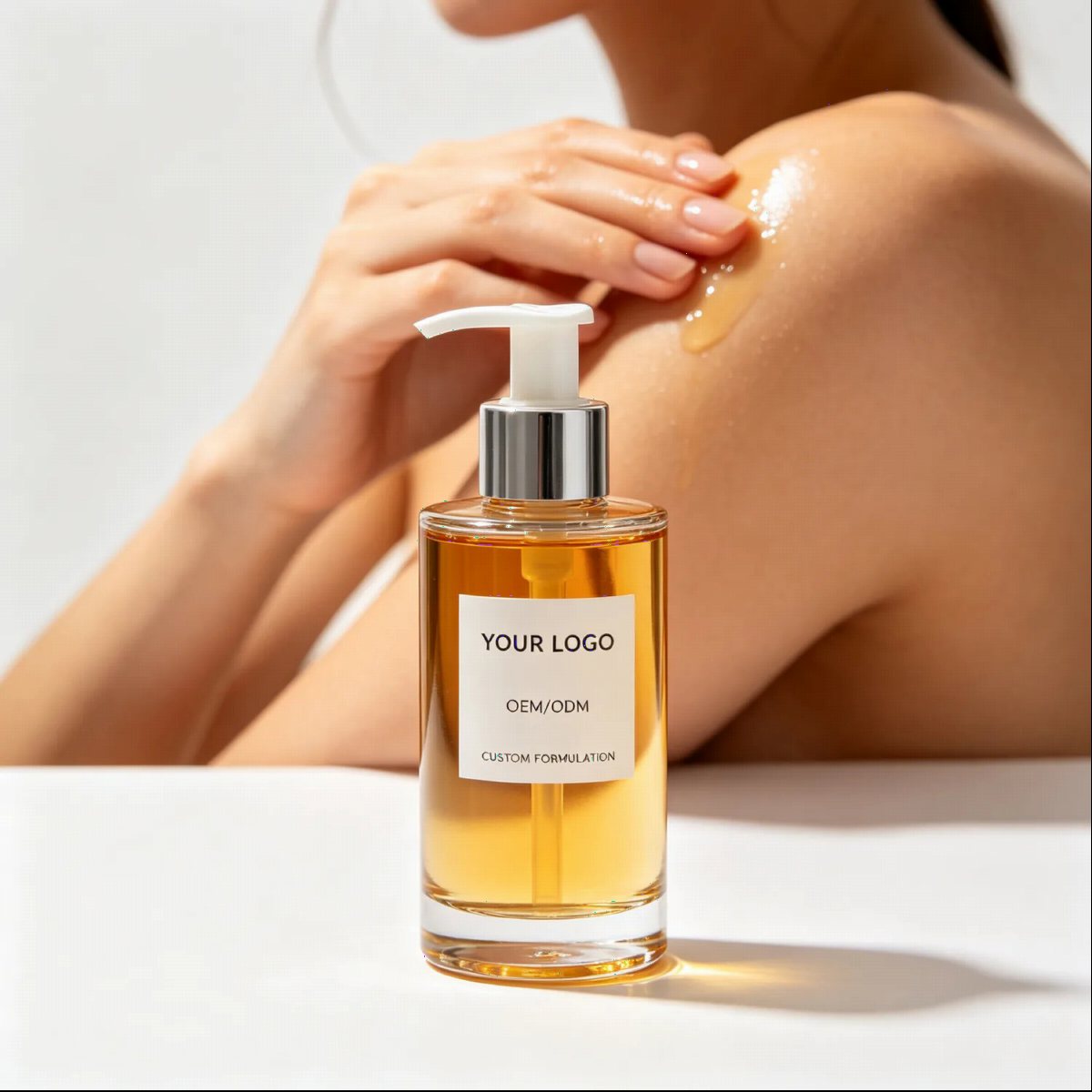 Golden Body Oil Massage